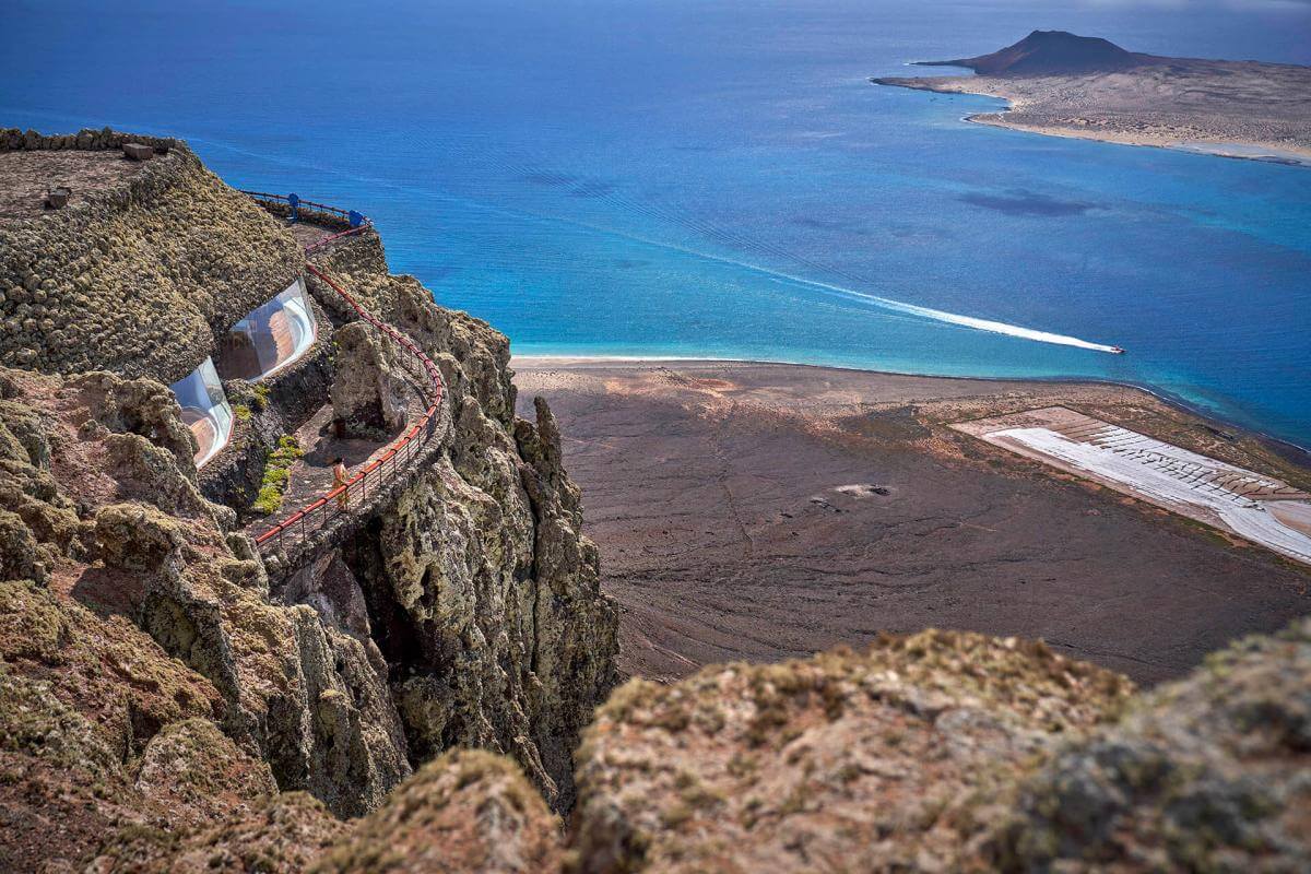 Excursión al Jardín de Cactus, Mirador del Río y Jameos del Agua - galeria2