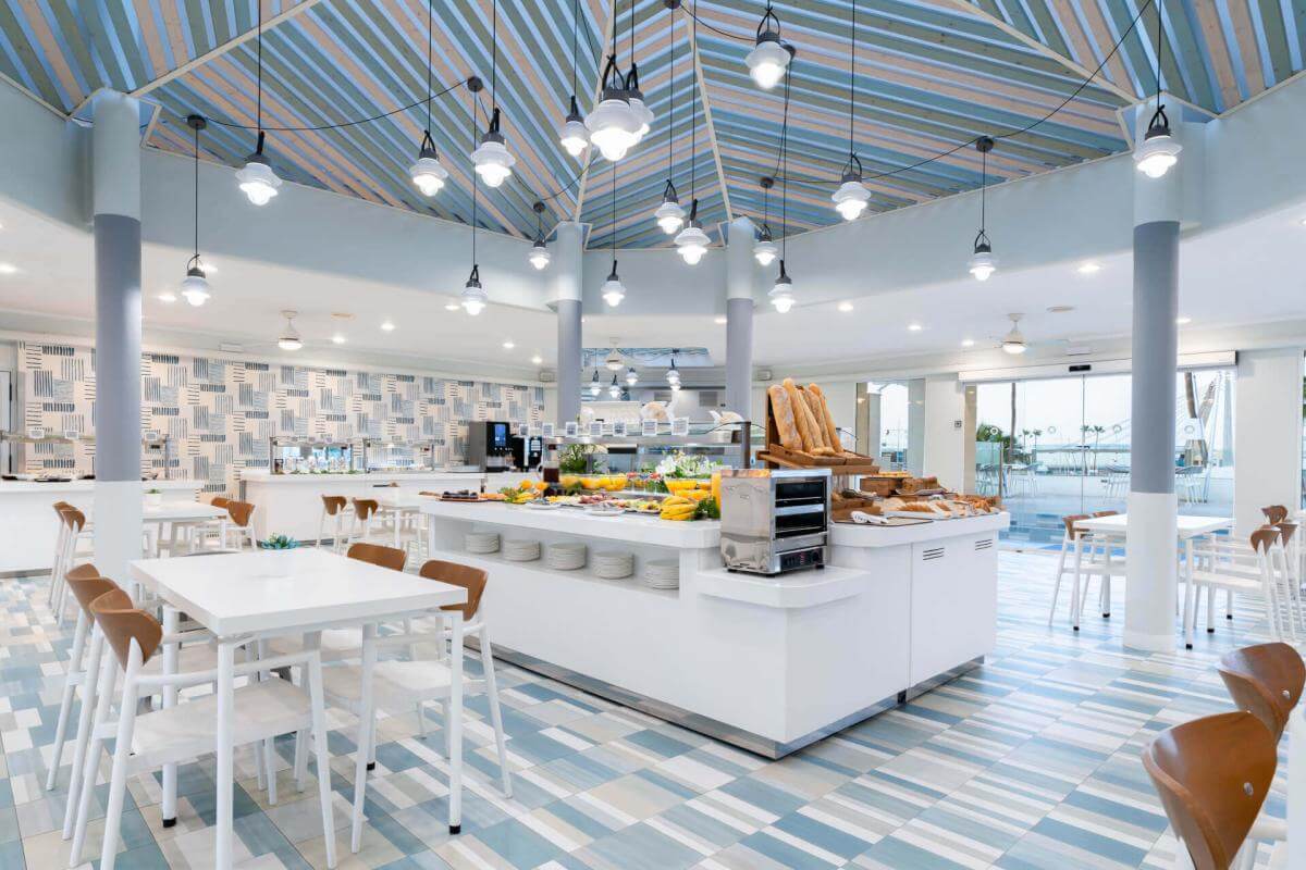 HOVIMA La Pinta Beachfront Family Hotel 