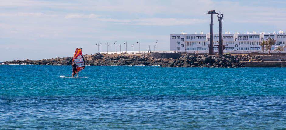 Windsurf in Las Cucharas Plaatsen voor windsurf op Lanzarote