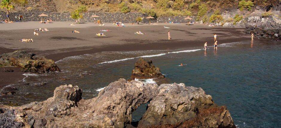 Playa de Los Cancajos Populaire stranden in La Palma