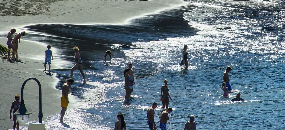 Playa de La Arena Populaire stranden in Tenerife   