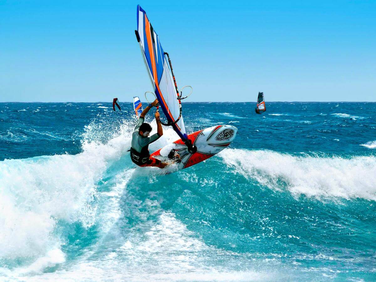 Windsurf en Jameos del Agua Spots de windsurf de Lanzarote