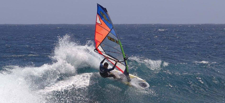 Windsurf in Las Cucharas Plaatsen voor windsurf op Lanzarote