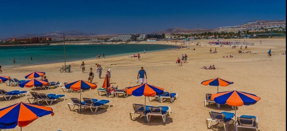 Playa de El Castillo Populaire stranden in Fuerteventura