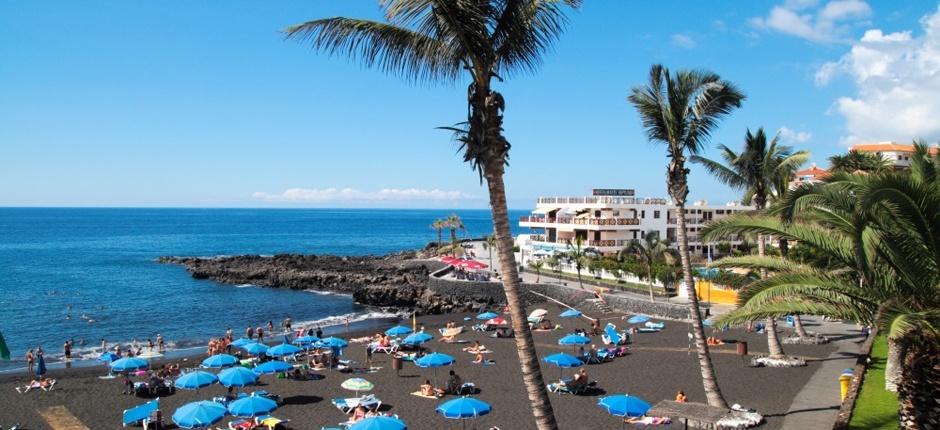 Playa de La Arena Populaire stranden in Tenerife   