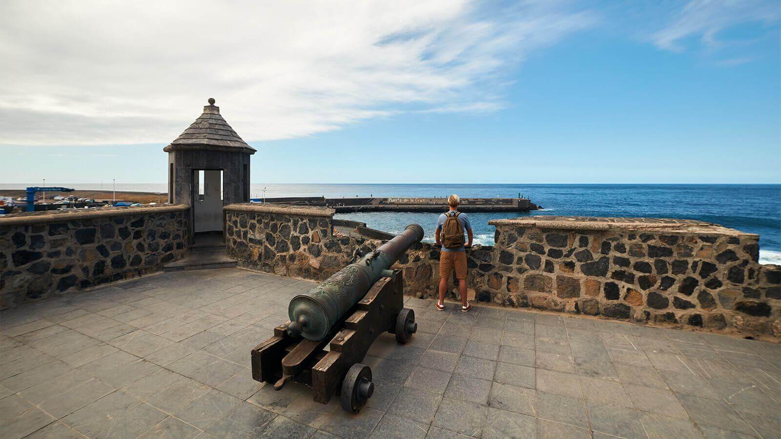 Historische kade van Puerto de la Cruz (voorheen Puerto de la Orotava), Tenerife.